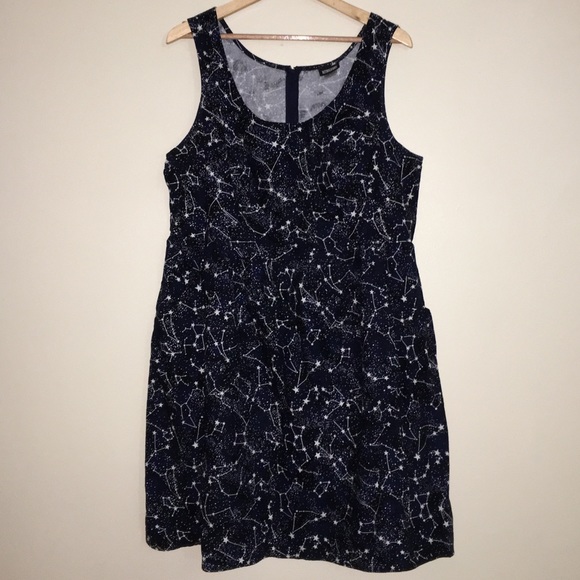 retrolicious constellation dress
